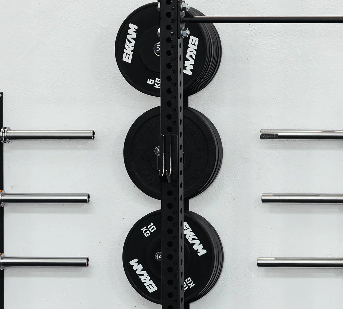 How to Choose a Weightlifting Bar: Types, Uses, and Key Features